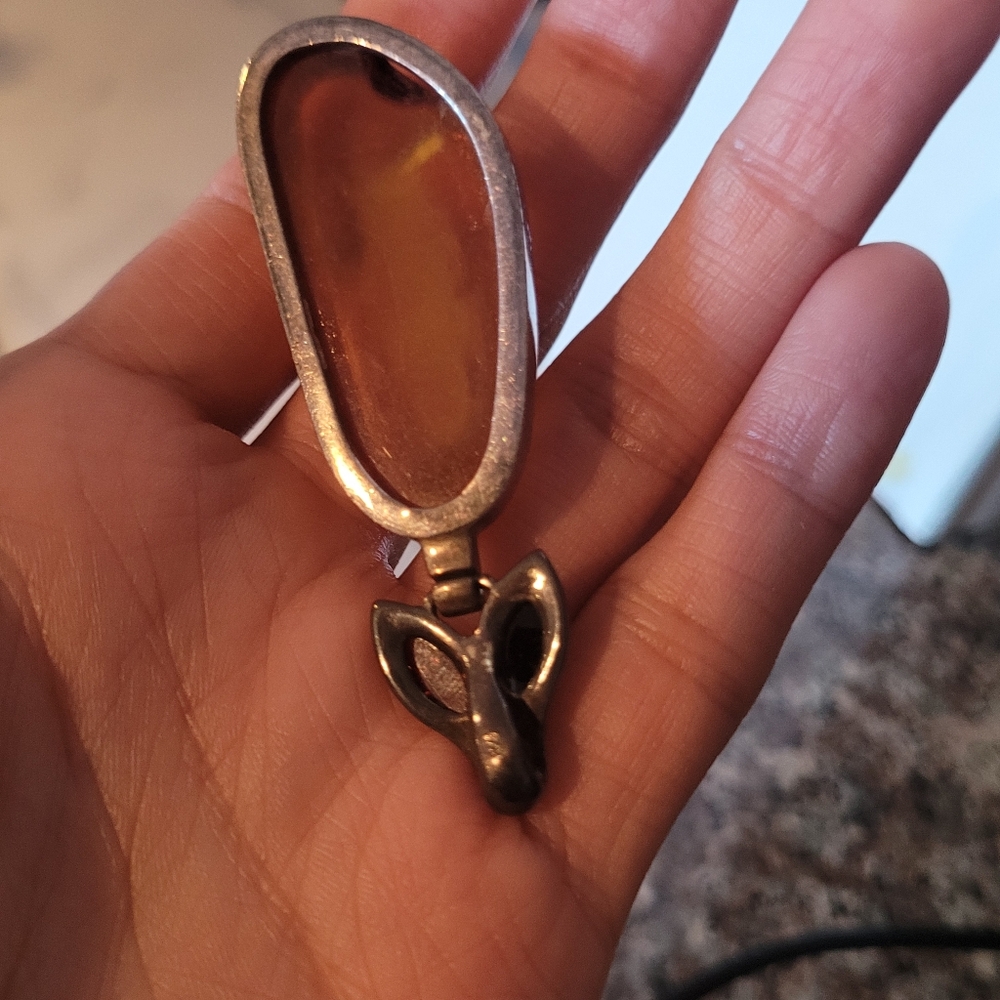 Vintage sterling silver Amber Pendant - Picture 5 of 6